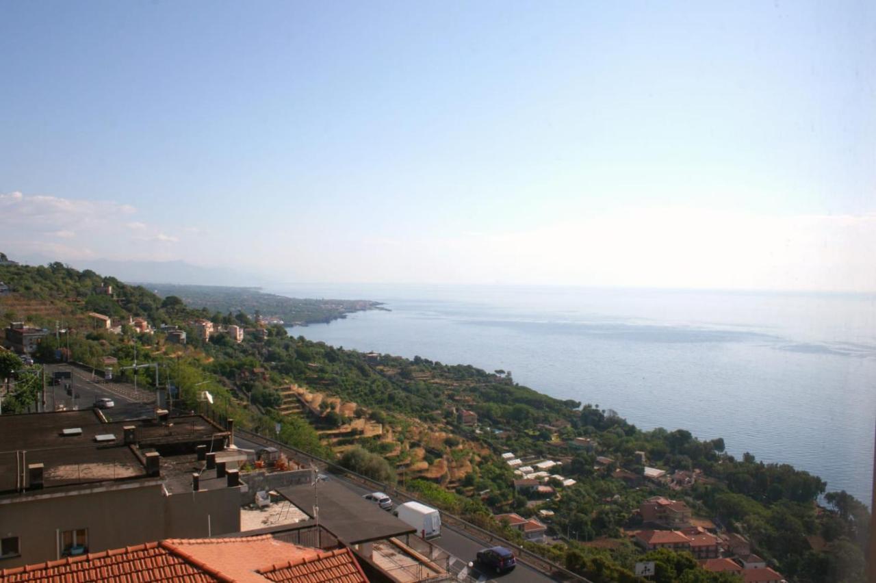 Il Balcone Di Galatea Lejlighed Acireale Eksteriør billede