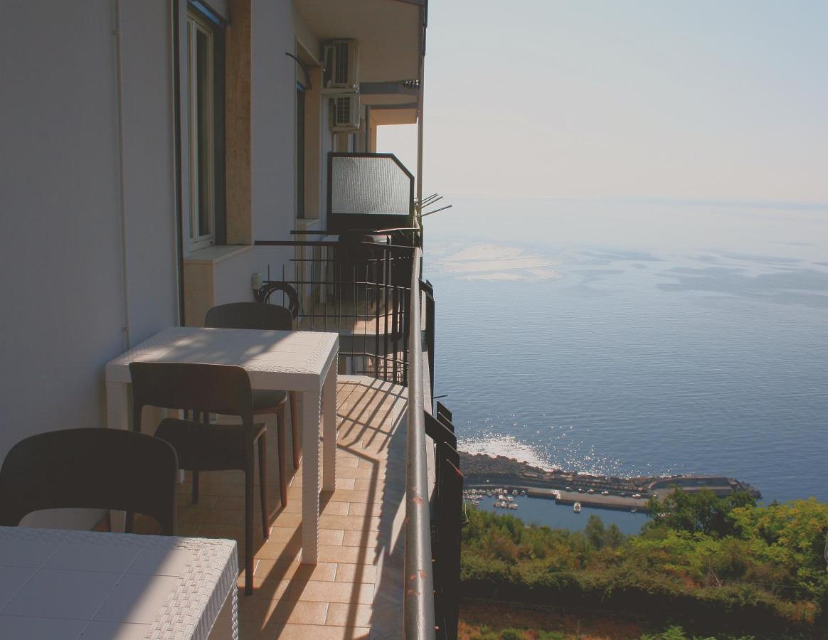Il Balcone Di Galatea Lejlighed Acireale Eksteriør billede