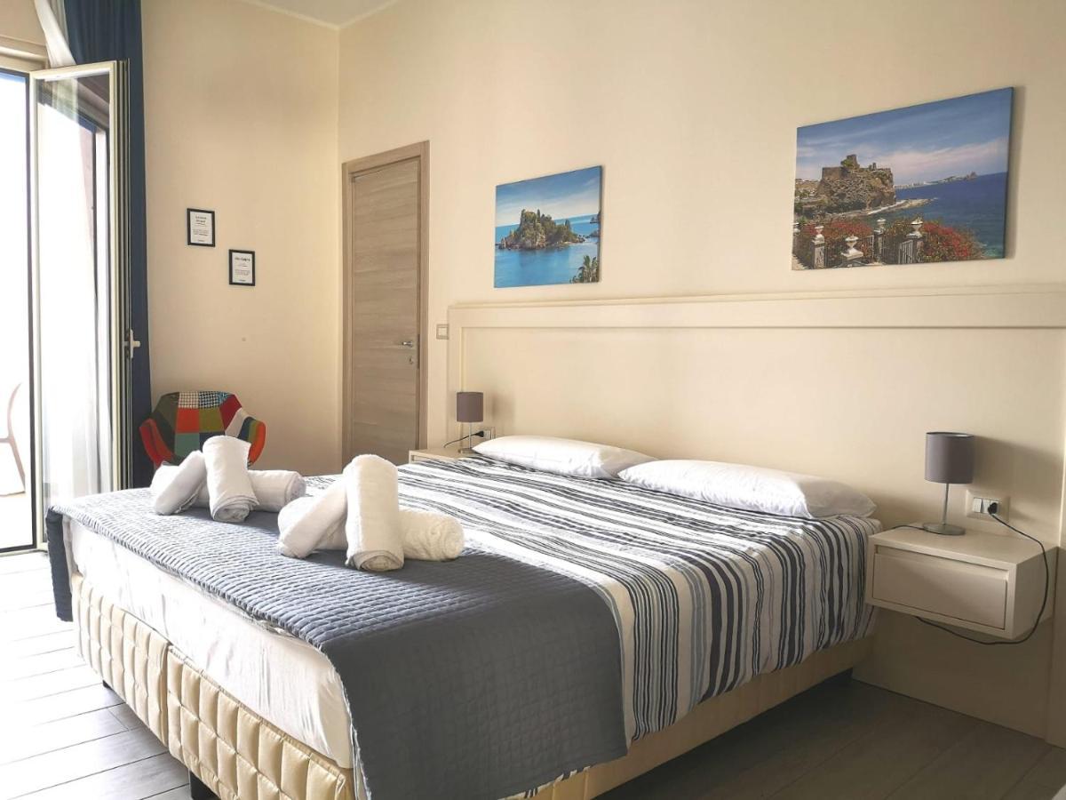Il Balcone Di Galatea Lejlighed Acireale Eksteriør billede